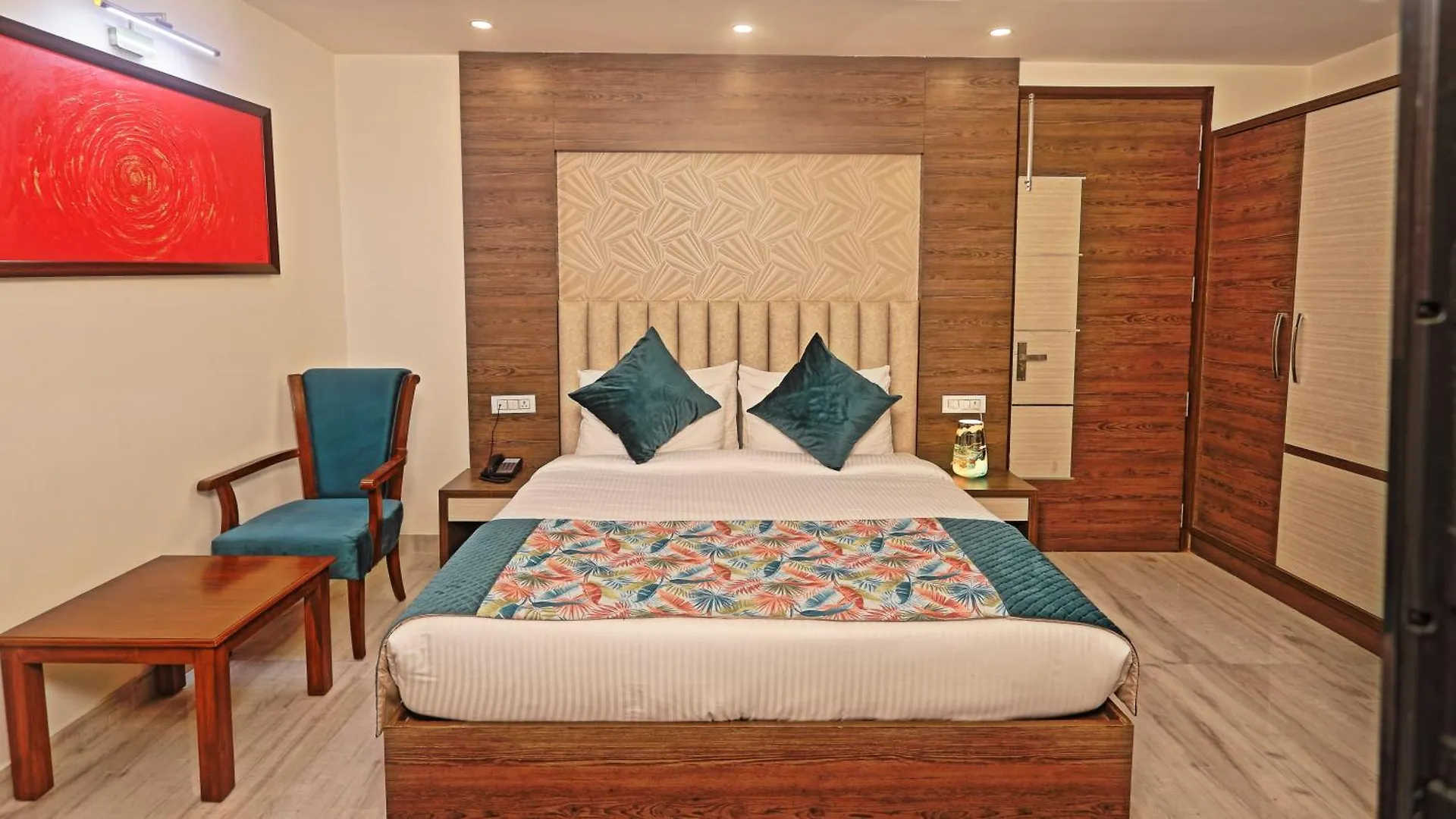 Hotel Cardinal Oxmo Delhi Airport New Delhi