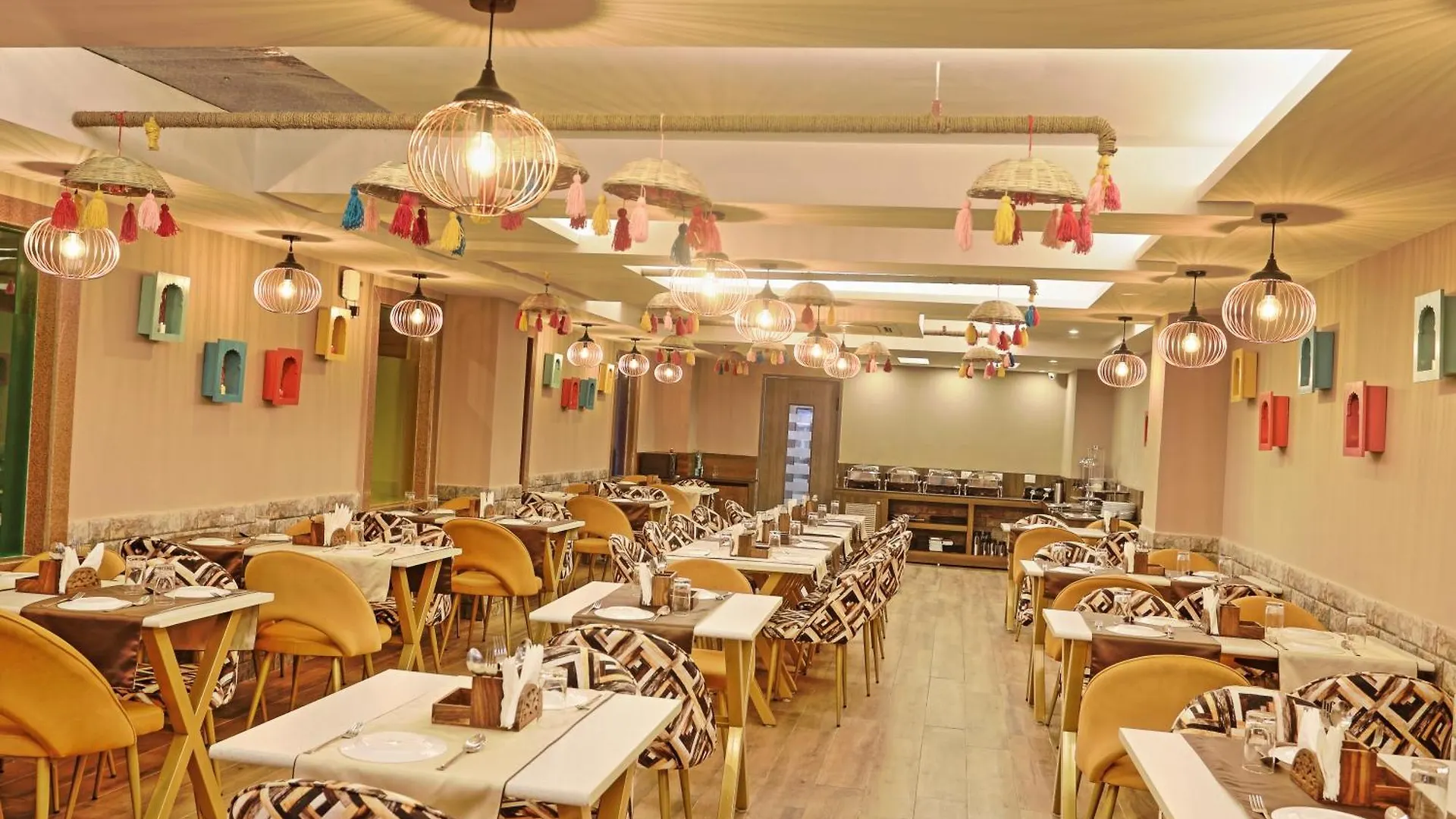 Hotel Cardinal Oxmo Delhi Airport New Delhi
