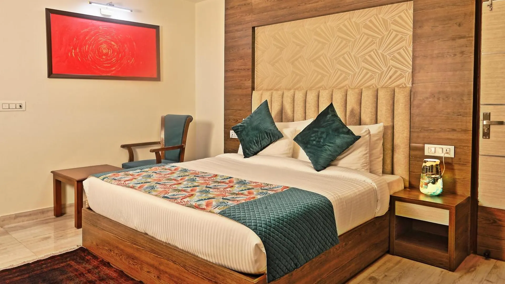 Hotel Cardinal Oxmo Delhi Airport New Delhi