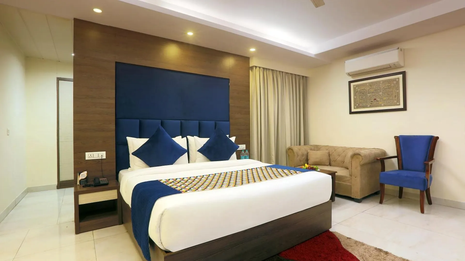 Hotel Cardinal Oxmo Delhi Airport New Delhi